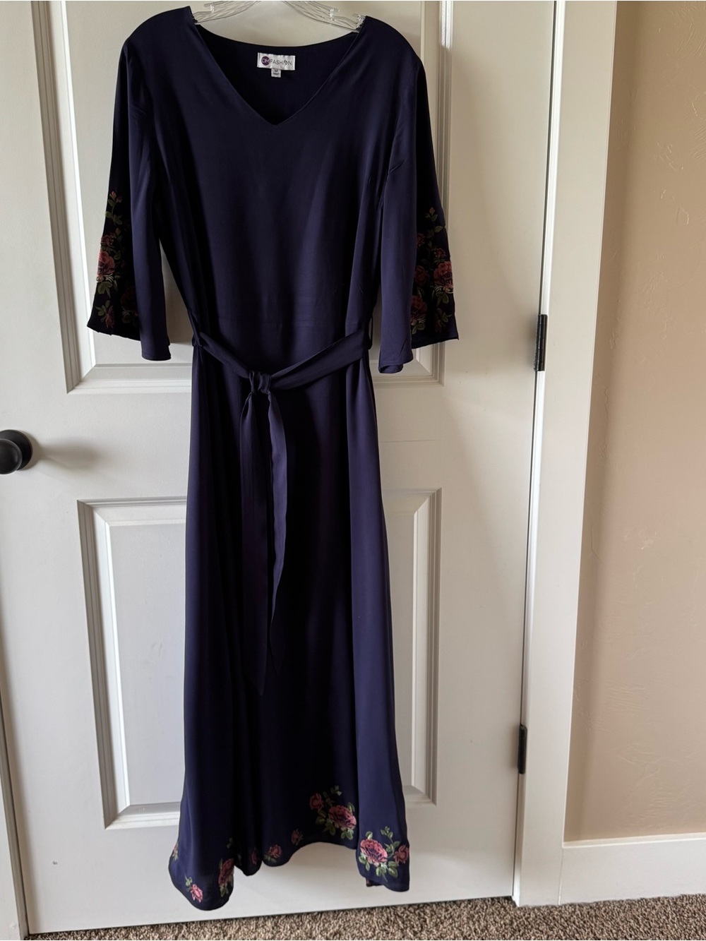 DM Fashion maxi dress